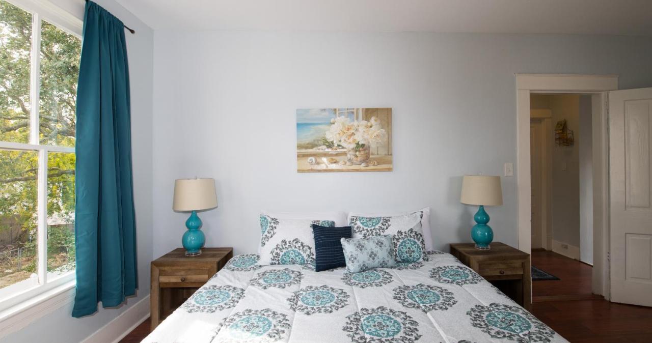 Beautiful Two-Story In Central Galveston, Short Walk To Beach, Near Downtown! | Seas The Breeze Βίλα Εξωτερικό φωτογραφία