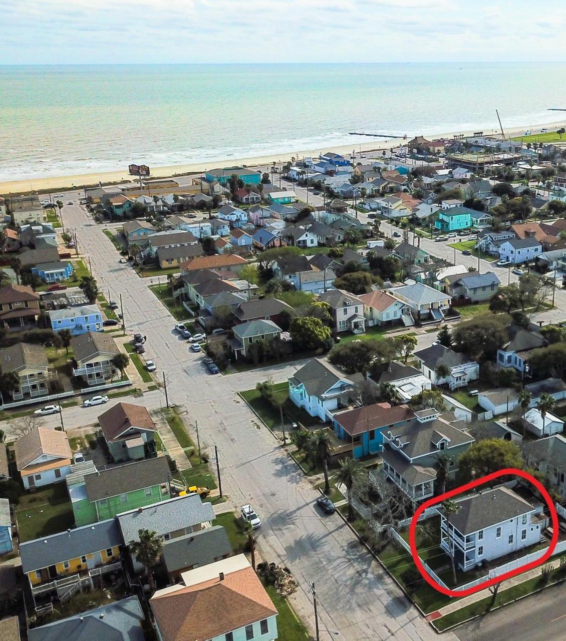 Beautiful Two-Story In Central Galveston, Short Walk To Beach, Near Downtown! | Seas The Breeze Βίλα Εξωτερικό φωτογραφία